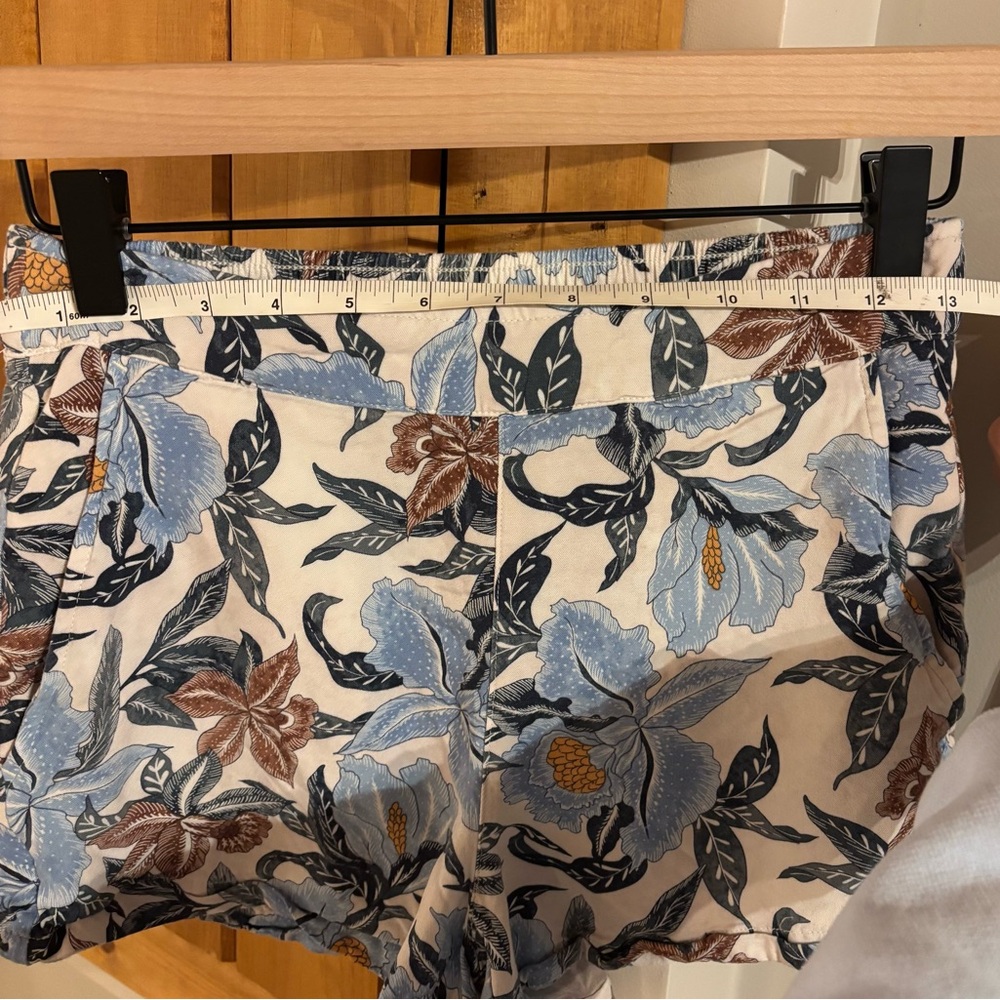 Old Navy Floral High Waist Women's Shorts - Blue and Brown - Picture 5 of 8